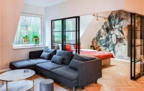2 Bedroom Cozy Apartment In Stezyca Delowo